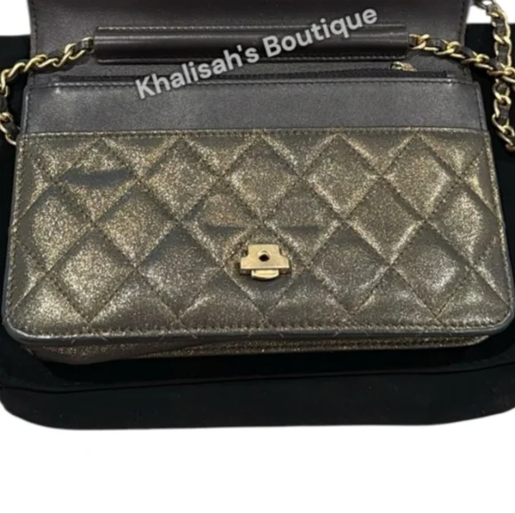 Rare CHANEL Metallic Quilted Clutch Gold Leather WOC Mini Crossbody Bag Like New - Picture 10 of 16